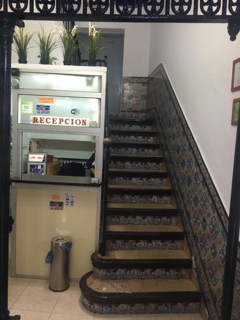 Hostal Alcobia Sevilla Exterior foto